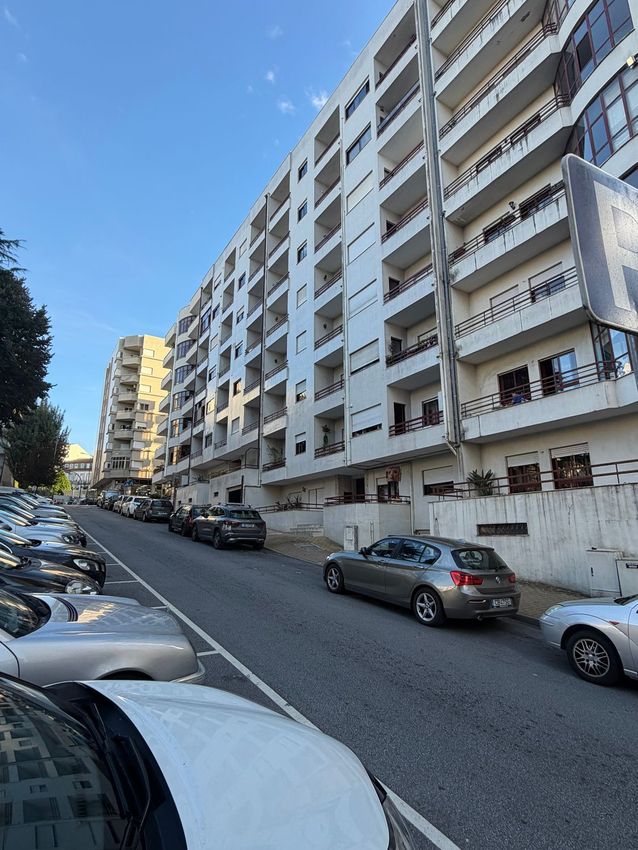 Imagem Vistas de apartamento t3 em Praça das Fontainhas