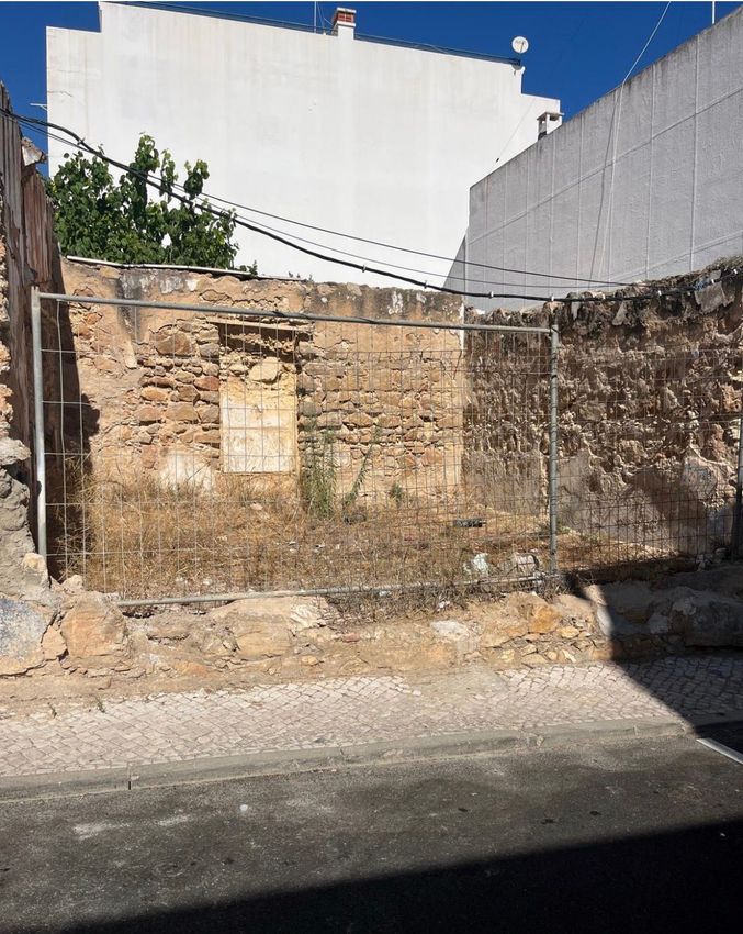 Imagem de terreno em Rua José Antonio Dentinho s/n