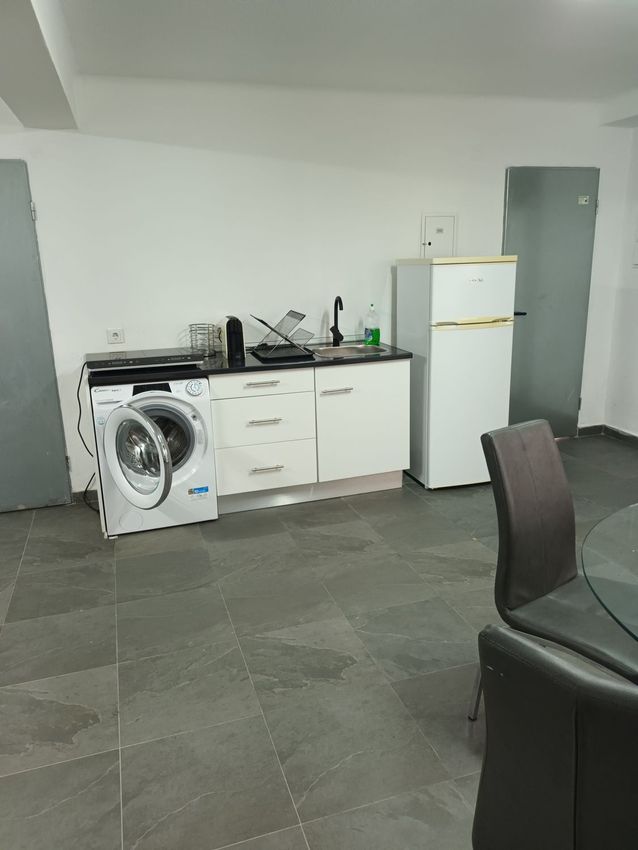 Imagem Cozinha de apartamento t0 em Rua 5 de Outubro de 1910, 21