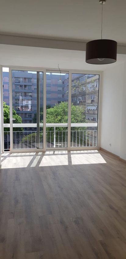 Imagem Sala de estar de apartamento t2 em Estrada de Benfica, 707