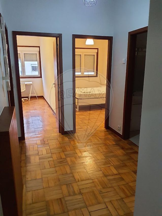 Imagem Corredor de apartamento t2 em Rua da Areosa