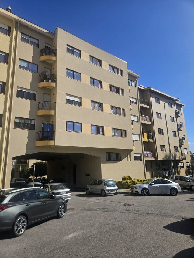 Imagem Vistas de apartamento t3 em Rua Doutor Narciso Rodrigues, 6