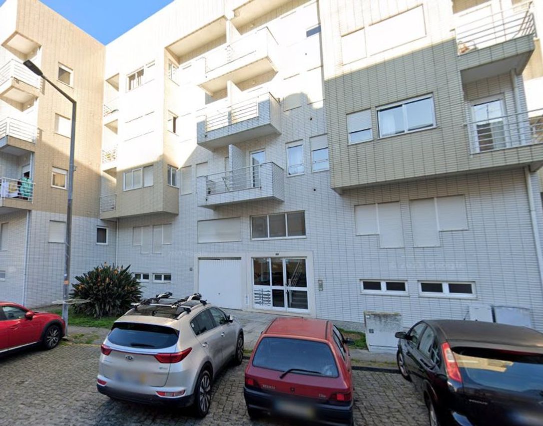 Imagem Vistas de apartamento t3 em Rua Doutor Cláudio Basto, 57