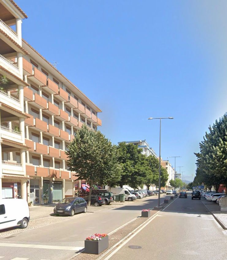 Imagem Vistas de apartamento t3 em Avenida Paulo VI, 58