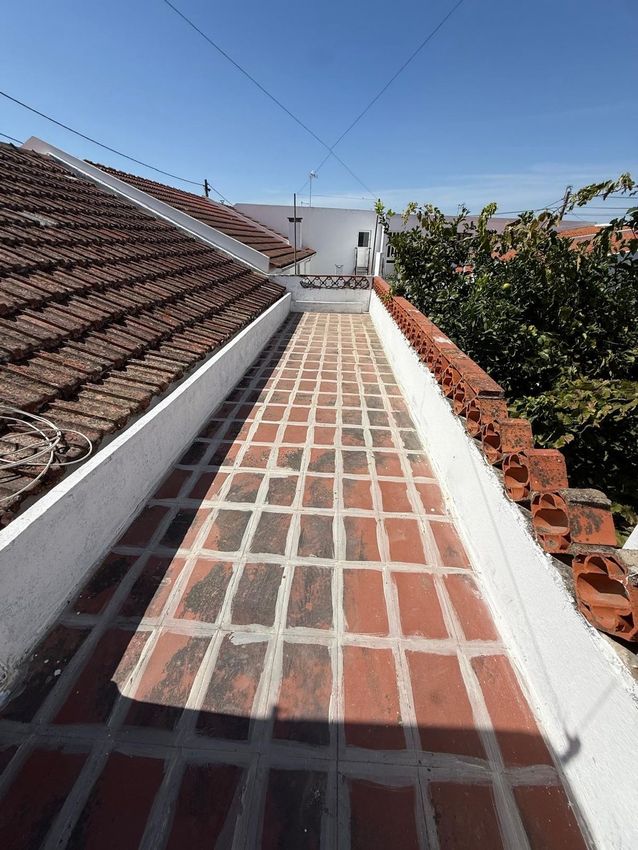 Imagem Terraço de  moradia em banda em Bairro do olival queimado, 1