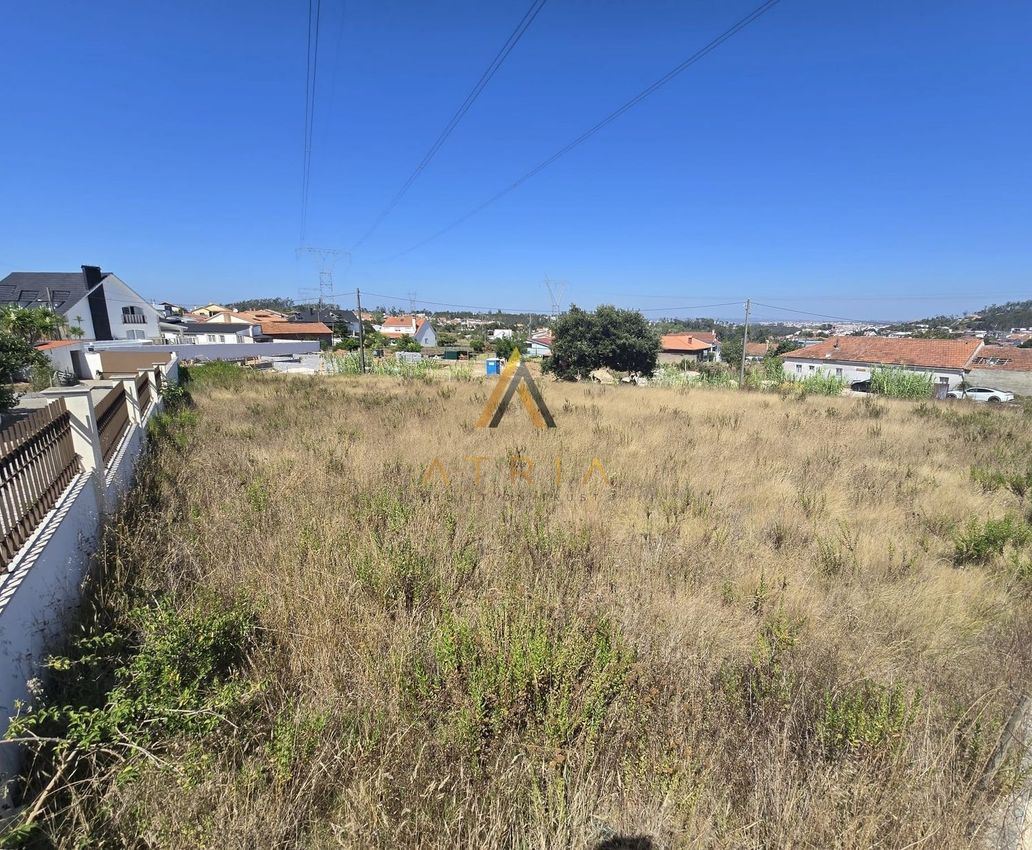 Imagem Terreno de terreno em Campo do Olival, 245