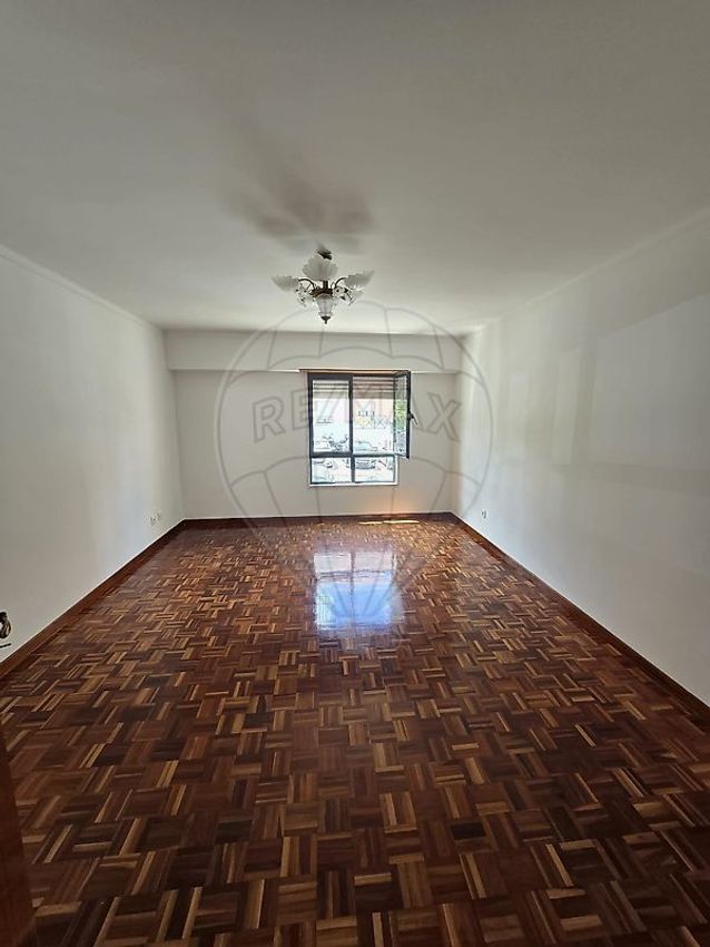 Imagem Divisão de apartamento t2 em Rua 28 de Setembro