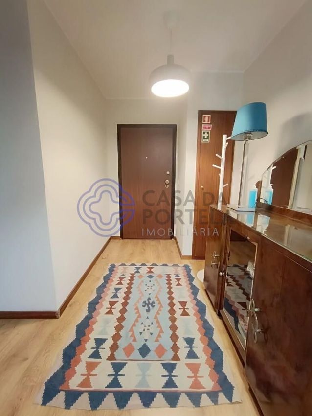 Imagem Hall de apartamento t2 em Praceta Amorim de Carvalho s/n