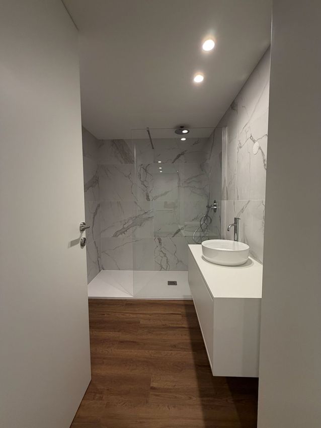 Imagem Casa de banho de apartamento t2 em Rua Silva Brinco, 196