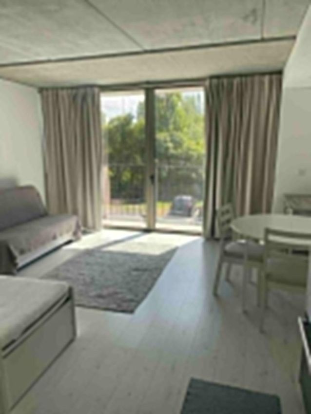 Imagem Sala de estar de apartamento t0 em Rua Cristovão Pinho Queimado s/n