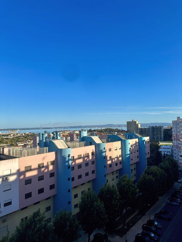 Imagem Vistas de apartamento t2 em Avenida Engenheiro Arantes e Oliveira, 36