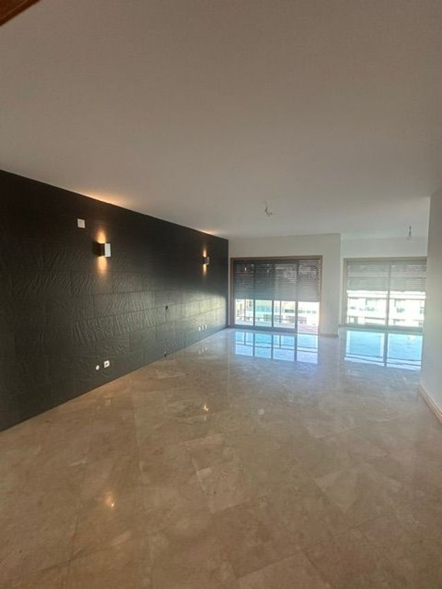 Imagem Sala de estar de apartamento t2 em Rua Colégio Militar