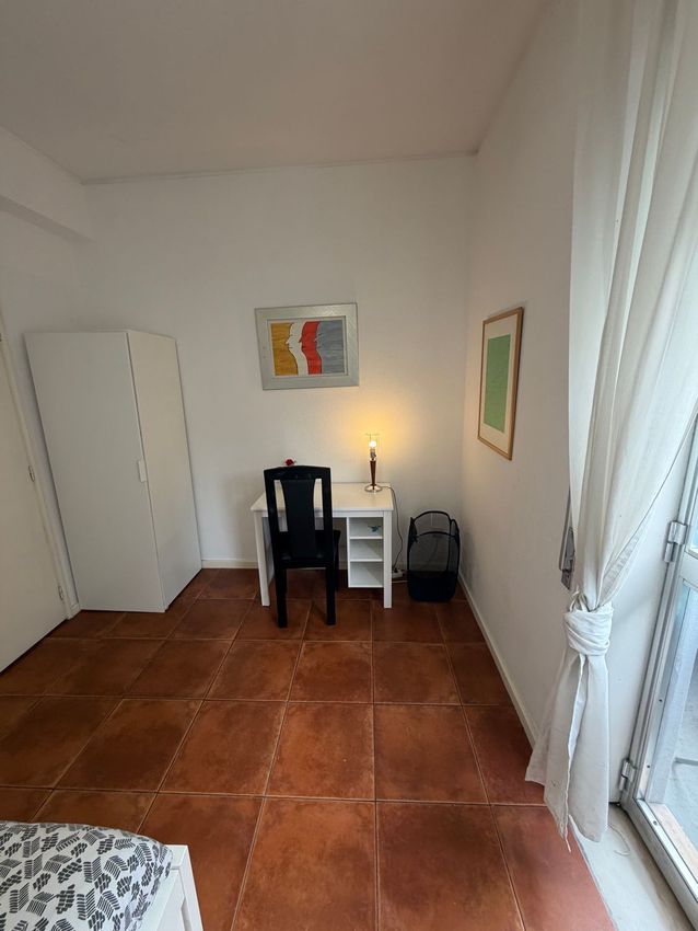 Imagem Sala de estar de quarto em Rua dos Castelos, 435