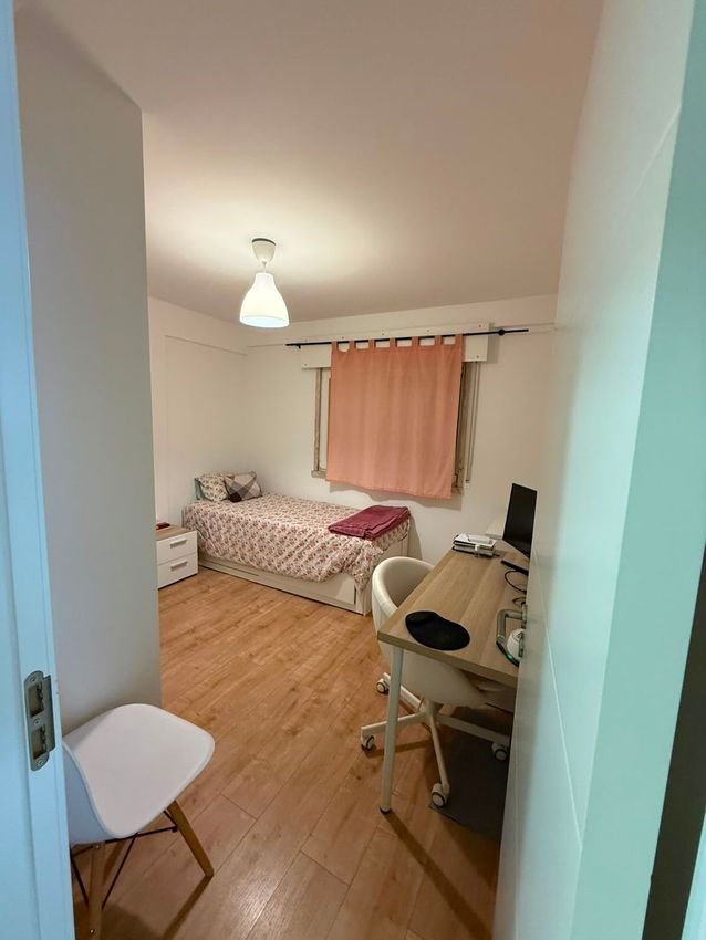 Imagem Quarto de quarto em Rua Coronel José Lemos, 1