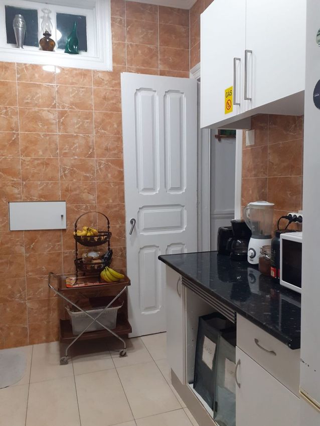 Imagem Cozinha de quarto em Rua Ramalho Ortigão, 23