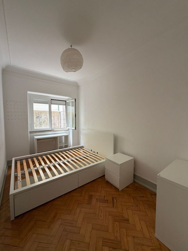 Imagem Quarto de quarto em Alameda - Praça do Chile - Almirante Reis