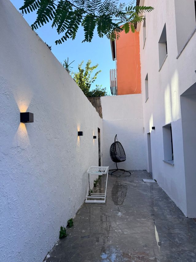 Imagem Pátio de apartamento t2 em Rua das Camélias, 20