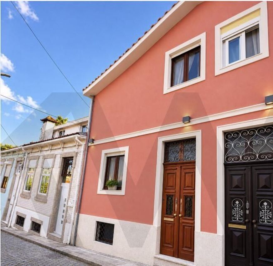 Imagem Fachada de  casa ou moradia em Praceta da Junqueira de Baixo