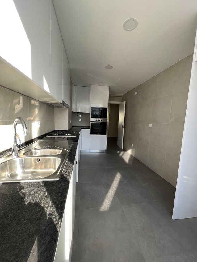 Imagem Cozinha de apartamento t2 em Avenida do Uruguai, 29