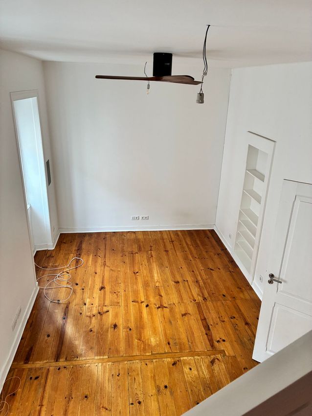 Imagem Divisão de apartamento t2 em Rua Comandante Assis Camilo, 7