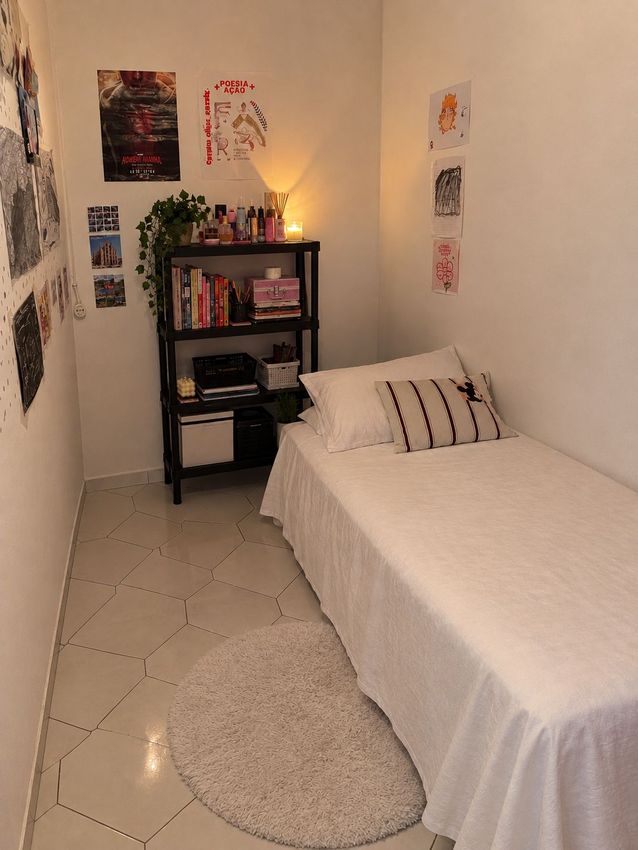 Imagem Quarto de quarto em Rua Dom Afonso de Albuquerque, 43