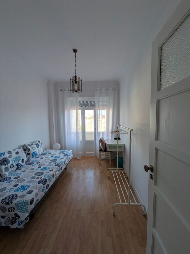 Imagem Quarto de quarto em Rua Doutor Mascarenhas de Melo, 11