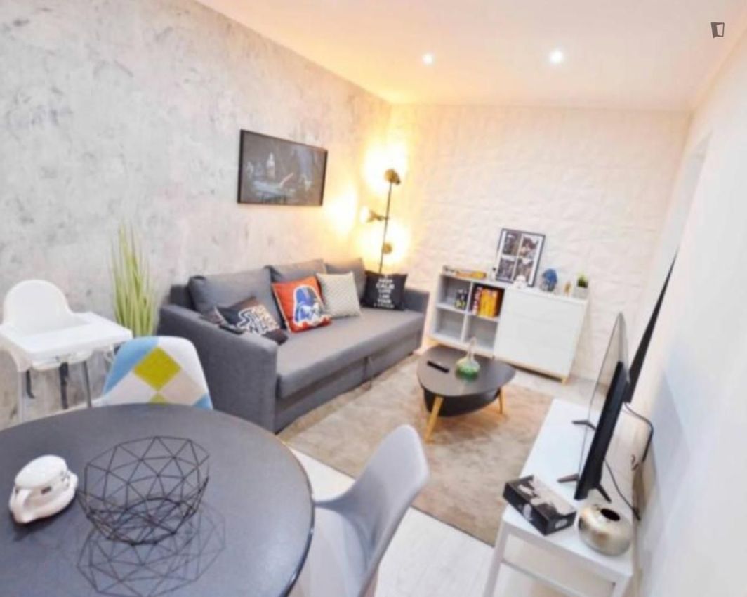 Imagem Sala de estar de apartamento t1 em Rua Afonso Domingues