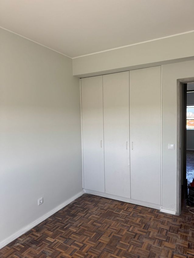 Imagem Divisão de apartamento t2 em Rua Jorge Barradas, 1