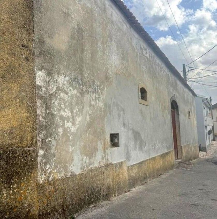 Imagem de armazém em Cadaval e Pêro Moniz