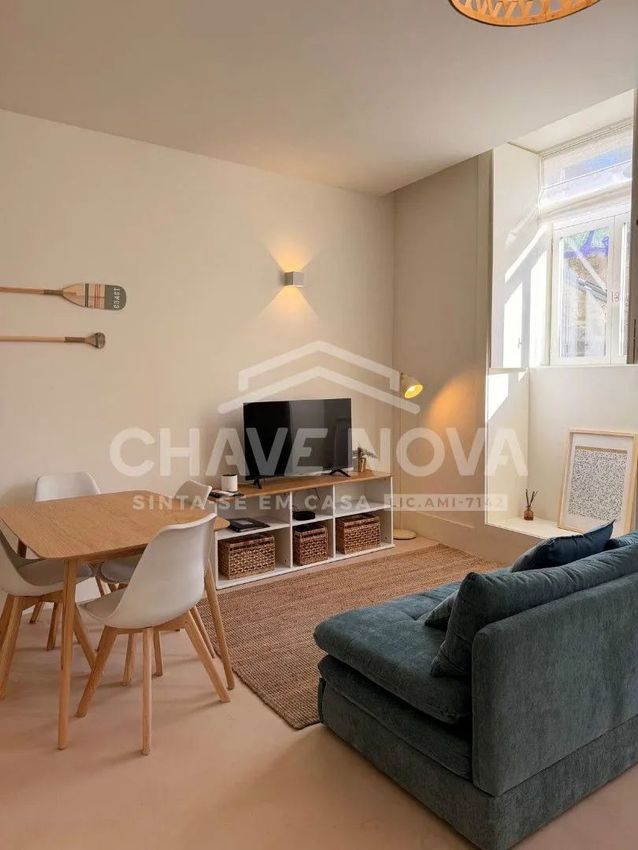 Imagem Sala de estar de apartamento t1 em Escada dos Guindais, 11