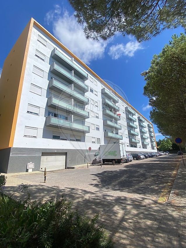 Imagem Vistas de apartamento t2 em Porto Salvo
