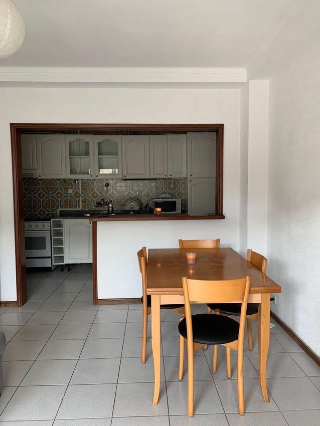 Imagem Sala de estar de apartamento t2 em Rua Catarina Eufémia, 10
