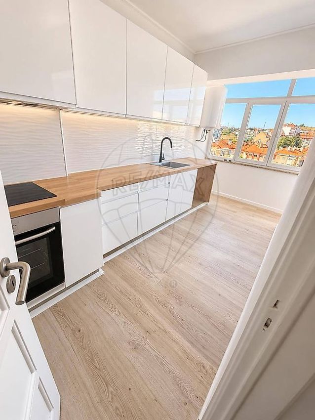 Imagem Cozinha de apartamento t1 em Avenida de Ceuta