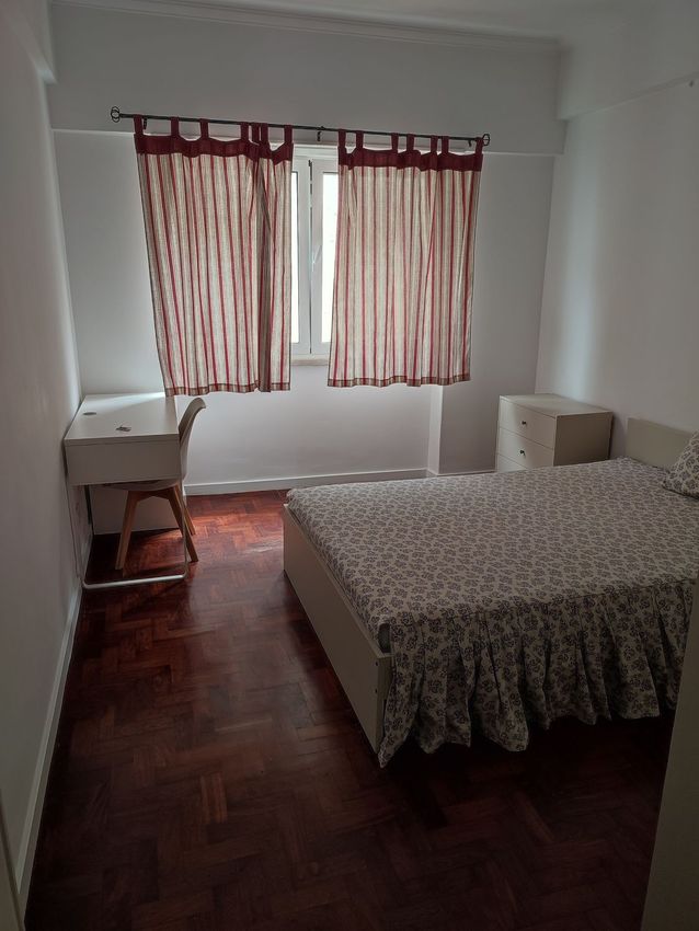 Imagem Quarto de quarto em Quinta de Santo António, s/c sta., 21