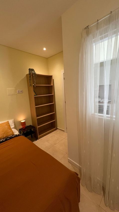 Imagem Quarto de quarto em Rua da Polícia de Segurança Pública, 30