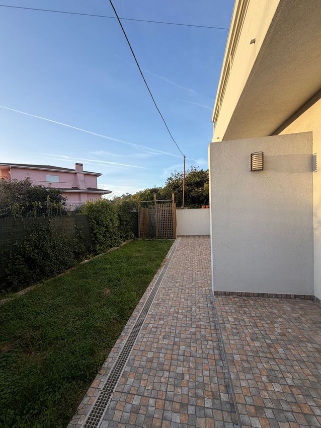 Imagem Terraço de apartamento t2 em Rua de Antela, 240