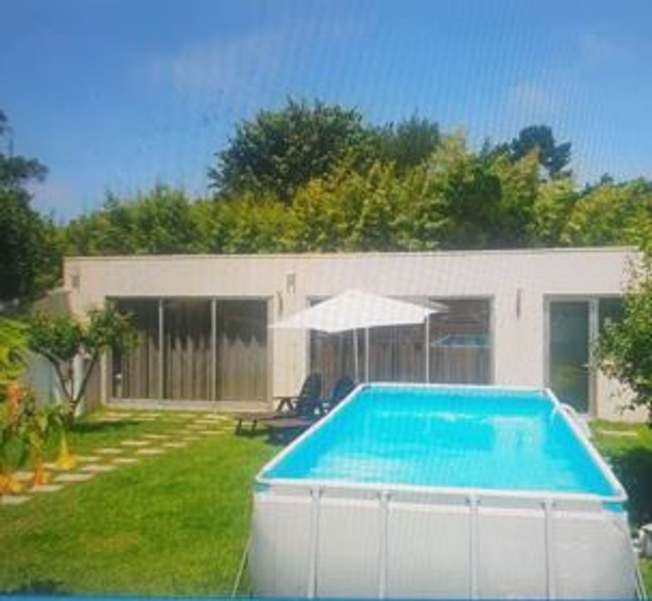 Imagem Jardim de  moradia geminada em Praia de Brito - São Félix da Marinha
