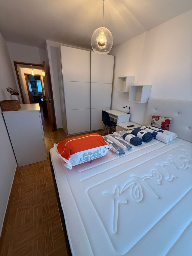 Imagem Quarto de quarto em Avenida de Santa Marta, 36