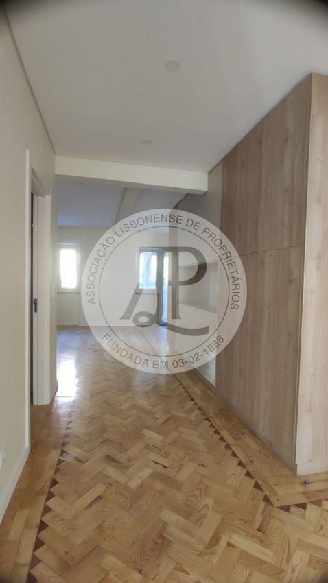 Imagem Corredor de apartamento t2 em Santa Clara
