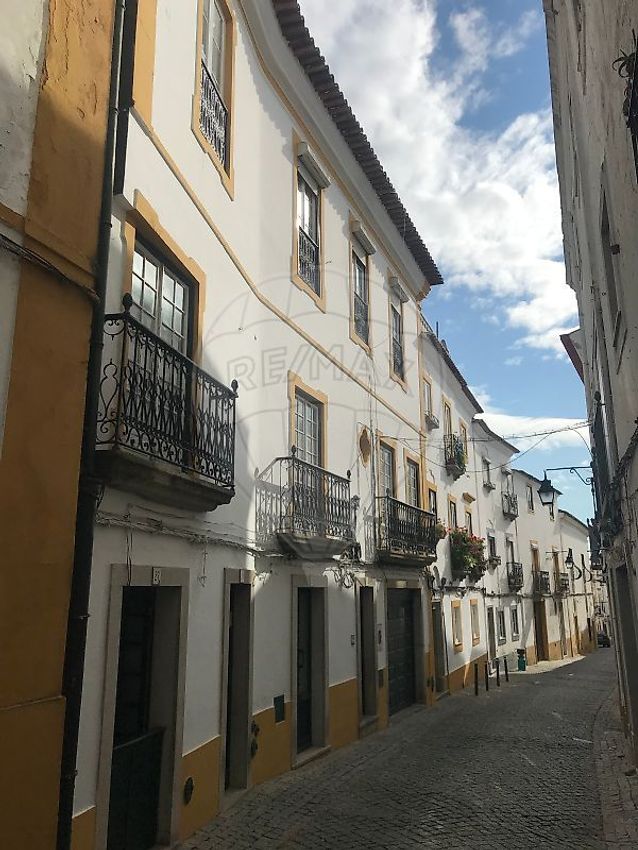 Imagem Vistas de apartamento t4 em Nossa Senhora da Tourega e Nossa Senhora de Guadalupe