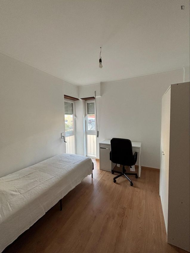 Imagem Quarto de quarto em Rua Doutor José Joaquim de Almeida