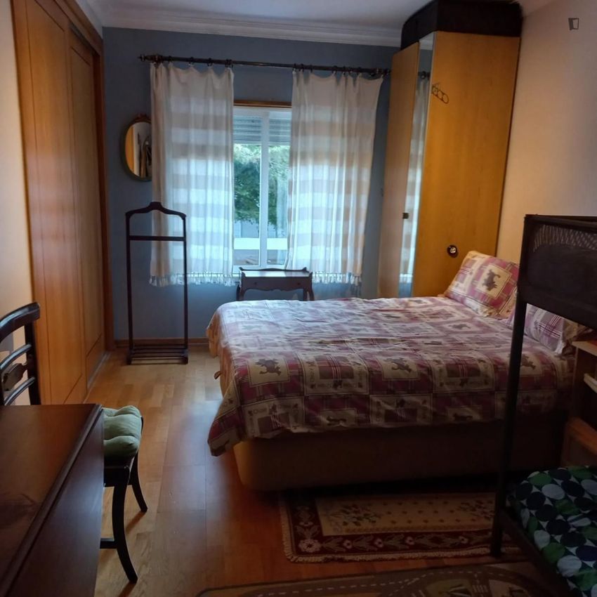 Imagem Quarto de quarto em Rua Joaquim da Silva Nogueira