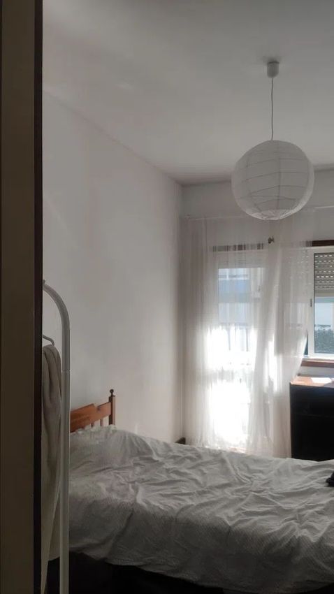Imagem Quarto de quarto em Praça de Mouzinho de Albuquerque, 136