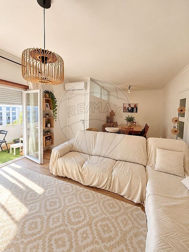 Imagem Sala de estar de apartamento t2 em Rua Vénus