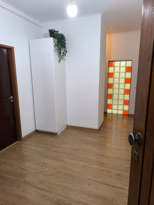 Imagem Hall de apartamento t2 em Rua Choupaninha, 9