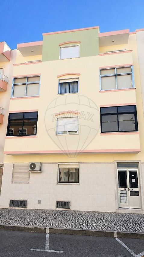 Imagem Vistas de apartamento t4 em Rua Bernardim Ribeiro