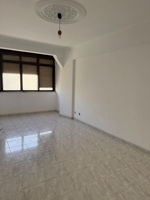 Imagem Sala de estar de apartamento t2 em Serra das Minas