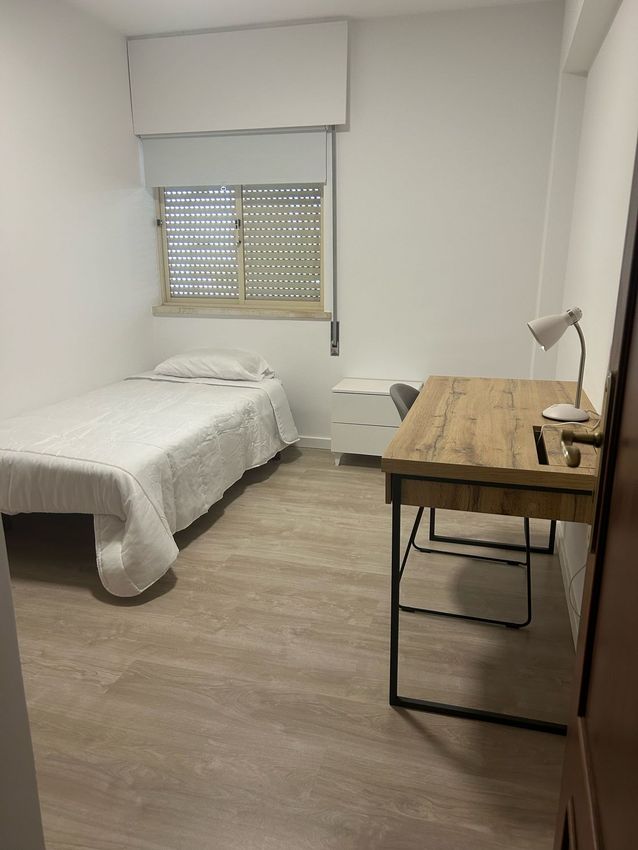 Imagem Quarto de quarto em Rua Jose Pedro de Almeida, 7