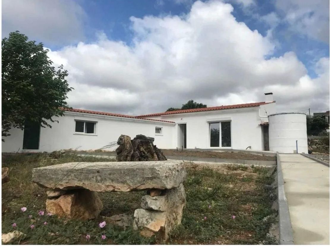 Imagem Fachada de  herdade em Rua do Valigoto, 10