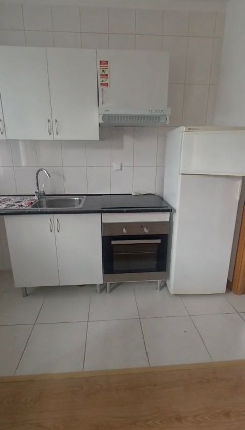 Imagem Cozinha de apartamento t1 em Rua Soar de Cima, 7
